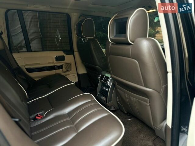 Чорний Ленд Ровер Рендж Ровер, об'ємом двигуна 5 л та пробігом 200 тис. км за 10999 $, фото 22 на Automoto.ua