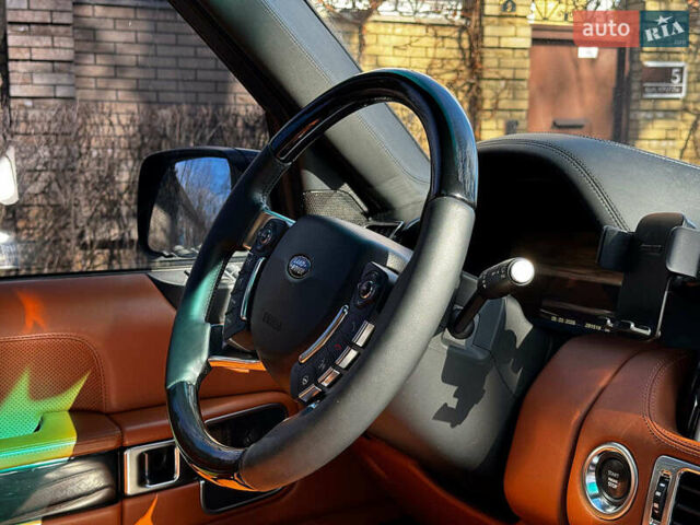 Чорний Ленд Ровер Рендж Ровер, об'ємом двигуна 5 л та пробігом 280 тис. км за 15490 $, фото 44 на Automoto.ua