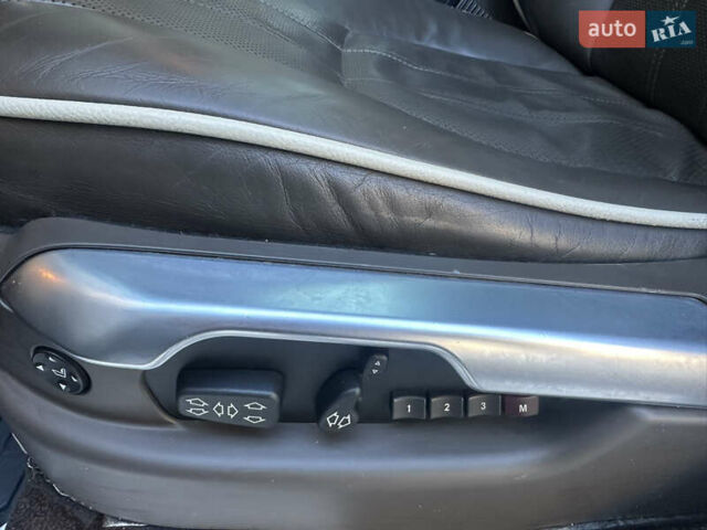 Чорний Ленд Ровер Рендж Ровер, об'ємом двигуна 5 л та пробігом 187 тис. км за 14900 $, фото 26 на Automoto.ua