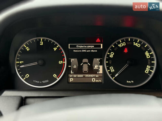 Черный Ленд Ровер Рендж Ровер, объемом двигателя 3 л и пробегом 252 тыс. км за 14500 $, фото 20 на Automoto.ua