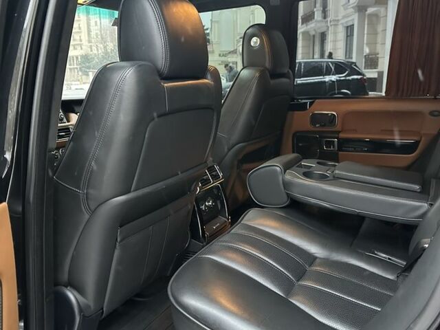 Чорний Ленд Ровер Рендж Ровер, об'ємом двигуна 5 л та пробігом 220 тис. км за 15000 $, фото 13 на Automoto.ua