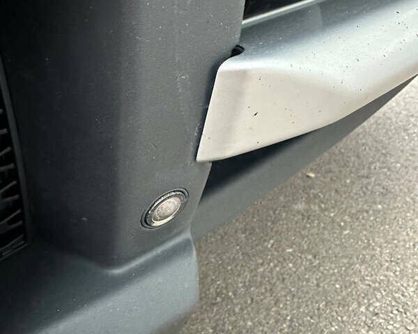 Черный Ленд Ровер Рендж Ровер, объемом двигателя 5 л и пробегом 168 тыс. км за 15900 $, фото 7 на Automoto.ua