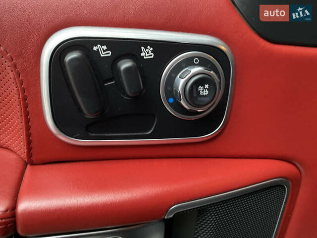 Чорний Ленд Ровер Рендж Ровер, об'ємом двигуна 5 л та пробігом 200 тис. км за 19500 $, фото 12 на Automoto.ua