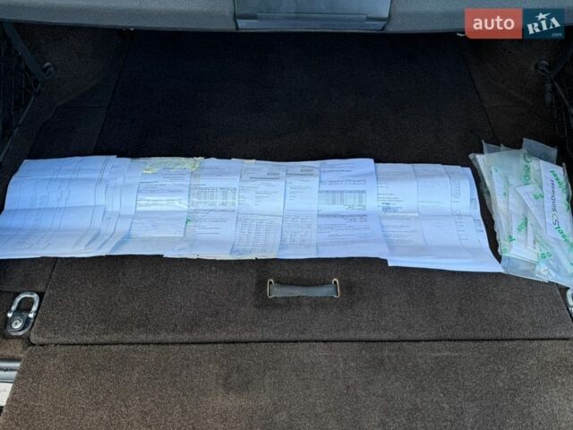 Чорний Ленд Ровер Рендж Ровер, об'ємом двигуна 3.63 л та пробігом 328 тис. км за 14900 $, фото 16 на Automoto.ua