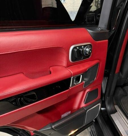 Чорний Ленд Ровер Рендж Ровер, об'ємом двигуна 3.63 л та пробігом 330 тис. км за 21500 $, фото 9 на Automoto.ua