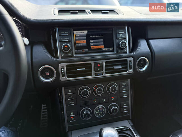 Черный Ленд Ровер Рендж Ровер, объемом двигателя 5 л и пробегом 215 тыс. км за 13500 $, фото 21 на Automoto.ua