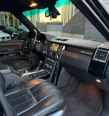 Черный Ленд Ровер Рендж Ровер, объемом двигателя 5 л и пробегом 286 тыс. км за 14900 $, фото 19 на Automoto.ua