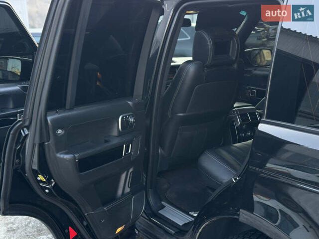 Черный Ленд Ровер Рендж Ровер, объемом двигателя 5 л и пробегом 215 тыс. км за 13500 $, фото 9 на Automoto.ua