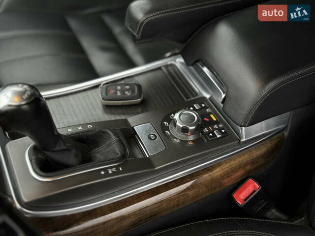 Черный Ленд Ровер Рендж Ровер, объемом двигателя 3 л и пробегом 252 тыс. км за 14500 $, фото 14 на Automoto.ua