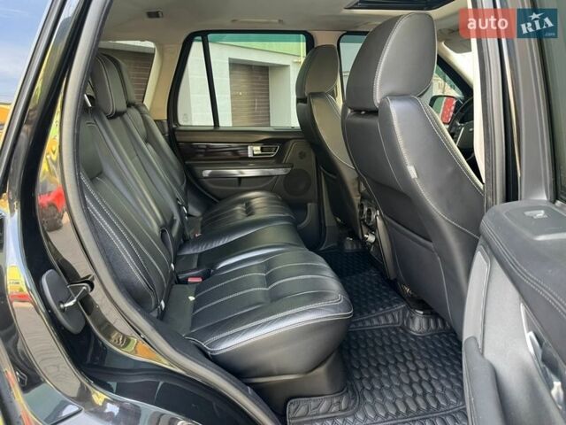 Чорний Ленд Ровер Рендж Ровер, об'ємом двигуна 3 л та пробігом 260 тис. км за 16900 $, фото 50 на Automoto.ua