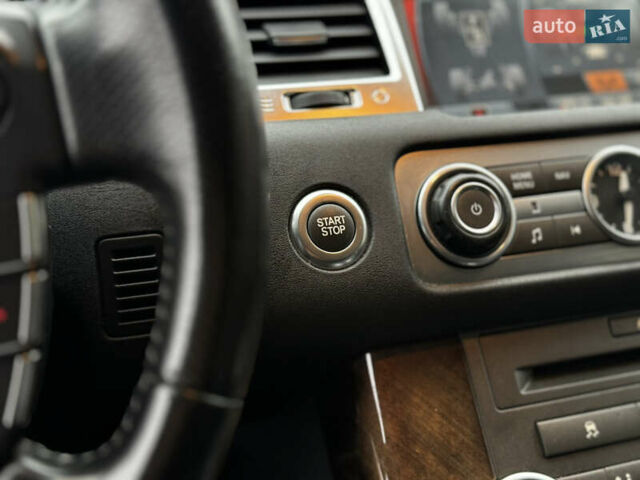 Черный Ленд Ровер Рендж Ровер, объемом двигателя 3 л и пробегом 252 тыс. км за 14500 $, фото 17 на Automoto.ua