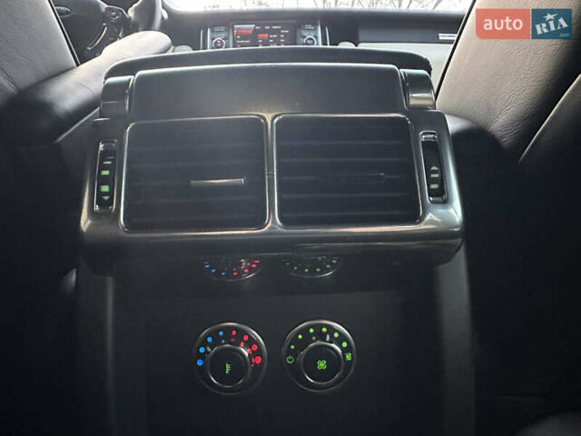 Чорний Ленд Ровер Рендж Ровер, об'ємом двигуна 3.63 л та пробігом 234 тис. км за 15900 $, фото 10 на Automoto.ua