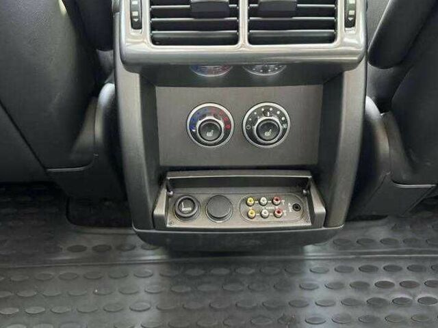 Черный Ленд Ровер Рендж Ровер, объемом двигателя 5 л и пробегом 156 тыс. км за 12500 $, фото 16 на Automoto.ua