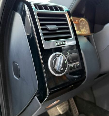 Черный Ленд Ровер Рендж Ровер, объемом двигателя 5 л и пробегом 286 тыс. км за 14900 $, фото 12 на Automoto.ua