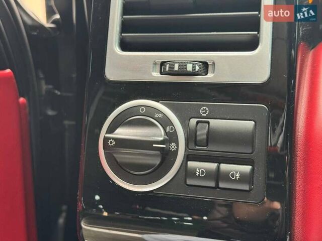 Чорний Ленд Ровер Рендж Ровер, об'ємом двигуна 5 л та пробігом 202 тис. км за 19990 $, фото 12 на Automoto.ua