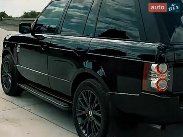 Чорний Ленд Ровер Рендж Ровер, об'ємом двигуна 5 л та пробігом 300 тис. км за 15850 $, фото 3 на Automoto.ua