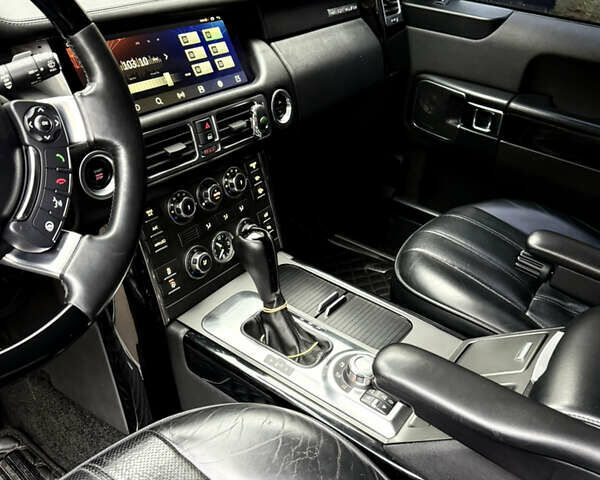 Черный Ленд Ровер Рендж Ровер, объемом двигателя 5 л и пробегом 294 тыс. км за 17000 $, фото 13 на Automoto.ua