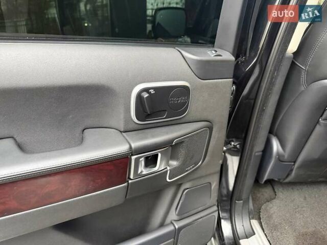 Черный Ленд Ровер Рендж Ровер, объемом двигателя 4.37 л и пробегом 171 тыс. км за 19500 $, фото 22 на Automoto.ua
