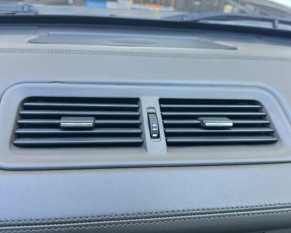 Чорний Ленд Ровер Рендж Ровер, об'ємом двигуна 5 л та пробігом 187 тис. км за 14900 $, фото 22 на Automoto.ua