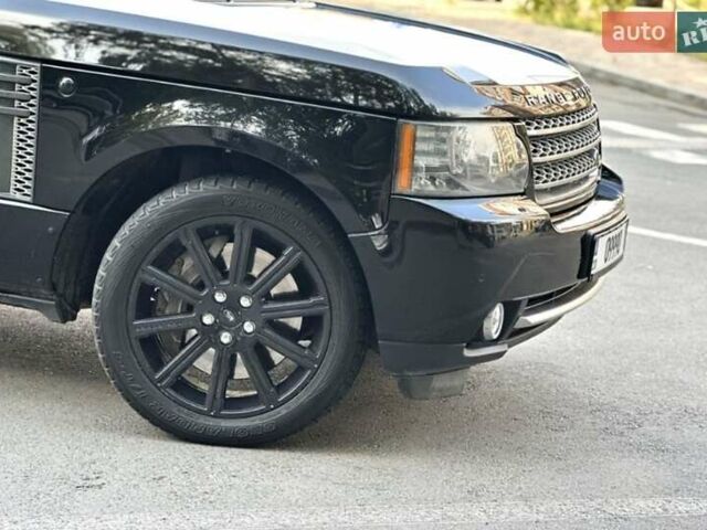 Чорний Ленд Ровер Рендж Ровер, об'ємом двигуна 5 л та пробігом 195 тис. км за 21000 $, фото 5 на Automoto.ua