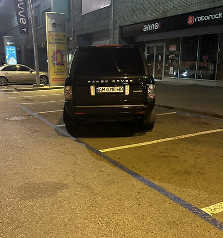 Чорний Ленд Ровер Рендж Ровер, об'ємом двигуна 5 л та пробігом 185 тис. км за 12500 $, фото 5 на Automoto.ua