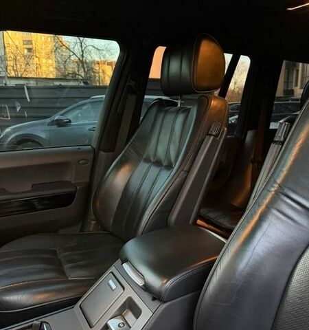 Черный Ленд Ровер Рендж Ровер, объемом двигателя 5 л и пробегом 286 тыс. км за 14900 $, фото 9 на Automoto.ua