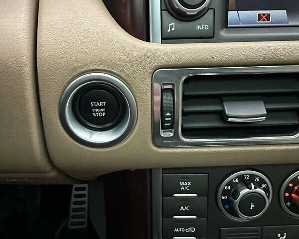 Черный Ленд Ровер Рендж Ровер, объемом двигателя 5 л и пробегом 168 тыс. км за 15900 $, фото 34 на Automoto.ua