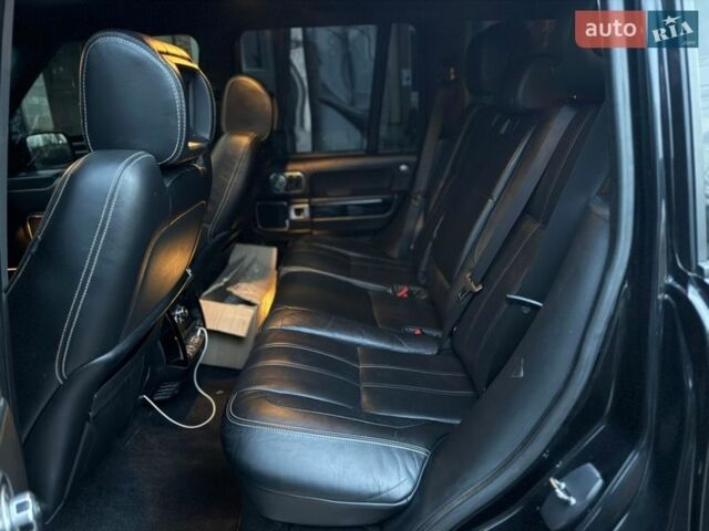 Черный Ленд Ровер Рендж Ровер, объемом двигателя 5 л и пробегом 215 тыс. км за 12999 $, фото 26 на Automoto.ua