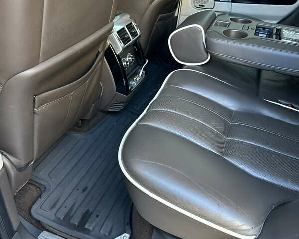 Чорний Ленд Ровер Рендж Ровер, об'ємом двигуна 5 л та пробігом 187 тис. км за 14900 $, фото 48 на Automoto.ua