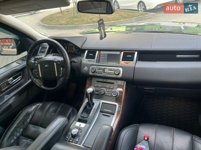 Чорний Ленд Ровер Рендж Ровер, об'ємом двигуна 3 л та пробігом 260 тис. км за 16900 $, фото 45 на Automoto.ua