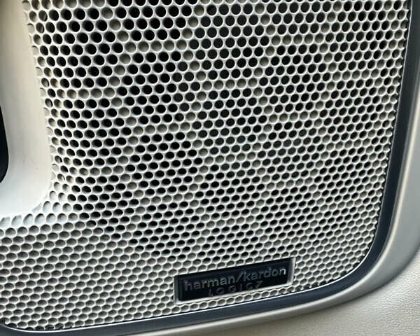 Чорний Ленд Ровер Рендж Ровер, об'ємом двигуна 5 л та пробігом 187 тис. км за 14900 $, фото 60 на Automoto.ua