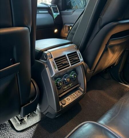 Черный Ленд Ровер Рендж Ровер, объемом двигателя 5 л и пробегом 286 тыс. км за 14900 $, фото 14 на Automoto.ua