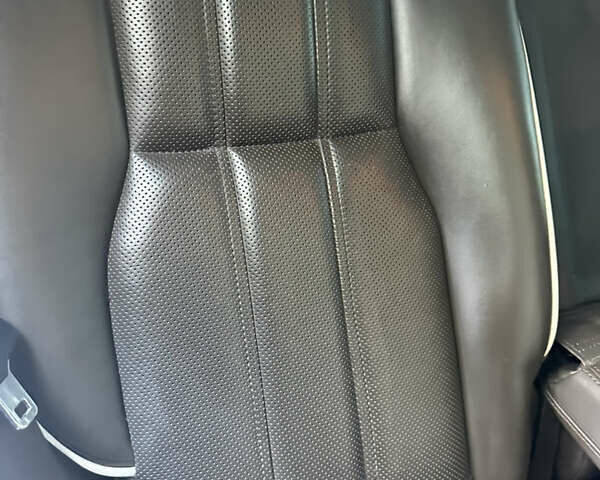 Чорний Ленд Ровер Рендж Ровер, об'ємом двигуна 5 л та пробігом 187 тис. км за 14900 $, фото 43 на Automoto.ua