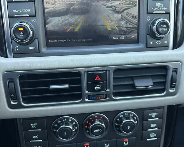 Чорний Ленд Ровер Рендж Ровер, об'ємом двигуна 5 л та пробігом 187 тис. км за 14900 $, фото 25 на Automoto.ua