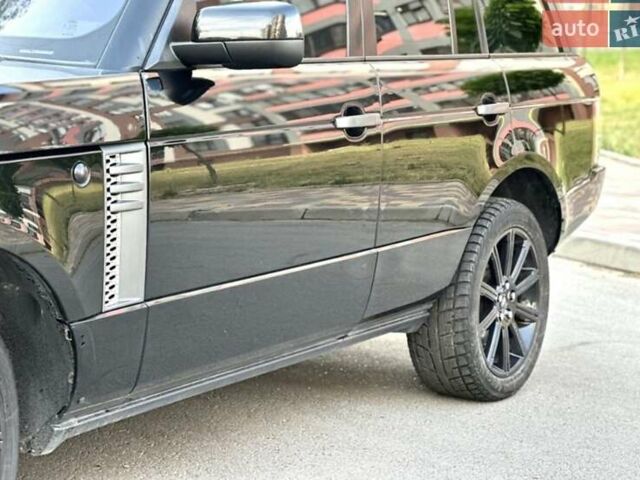 Чорний Ленд Ровер Рендж Ровер, об'ємом двигуна 5 л та пробігом 195 тис. км за 21000 $, фото 14 на Automoto.ua