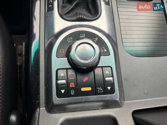 Чорний Ленд Ровер Рендж Ровер, об'ємом двигуна 5 л та пробігом 202 тис. км за 19990 $, фото 20 на Automoto.ua