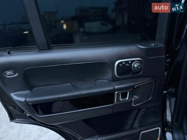 Черный Ленд Ровер Рендж Ровер, объемом двигателя 5 л и пробегом 215 тыс. км за 12999 $, фото 27 на Automoto.ua