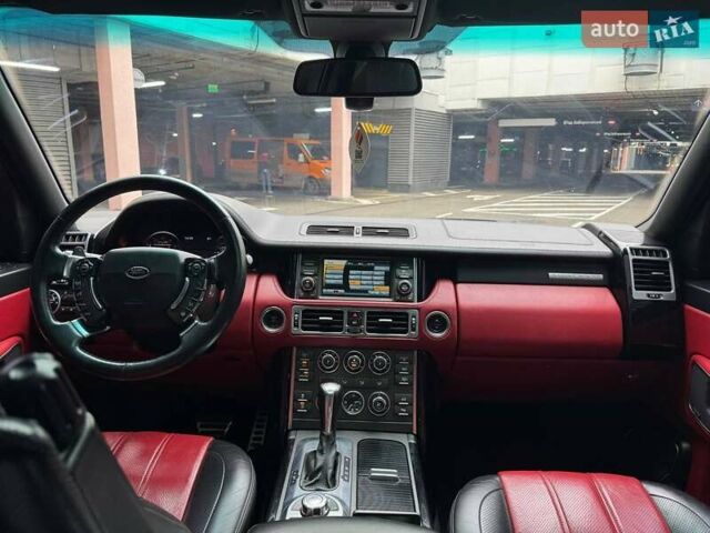 Чорний Ленд Ровер Рендж Ровер, об'ємом двигуна 5 л та пробігом 202 тис. км за 19990 $, фото 24 на Automoto.ua