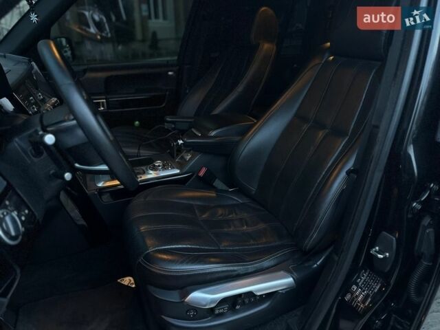 Черный Ленд Ровер Рендж Ровер, объемом двигателя 5 л и пробегом 215 тыс. км за 12999 $, фото 16 на Automoto.ua