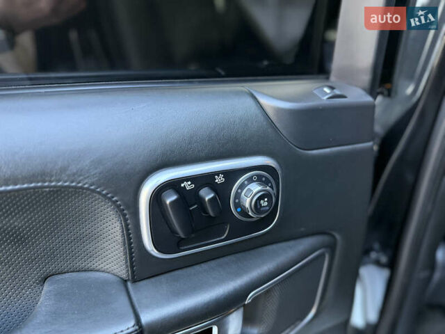 Черный Ленд Ровер Рендж Ровер, объемом двигателя 5 л и пробегом 215 тыс. км за 13500 $, фото 15 на Automoto.ua