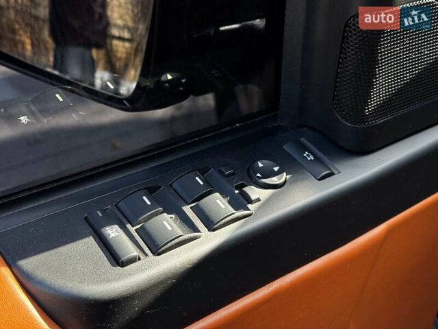 Чорний Ленд Ровер Рендж Ровер, об'ємом двигуна 5 л та пробігом 280 тис. км за 15490 $, фото 14 на Automoto.ua