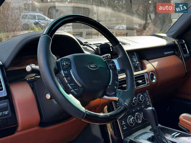 Чорний Ленд Ровер Рендж Ровер, об'ємом двигуна 5 л та пробігом 280 тис. км за 15490 $, фото 15 на Automoto.ua