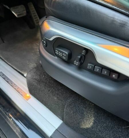 Черный Ленд Ровер Рендж Ровер, объемом двигателя 5 л и пробегом 286 тыс. км за 14900 $, фото 10 на Automoto.ua