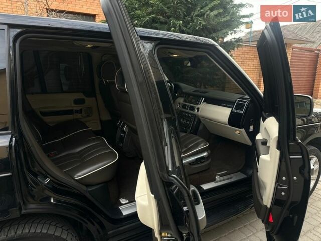 Чорний Ленд Ровер Рендж Ровер, об'ємом двигуна 5 л та пробігом 200 тис. км за 10999 $, фото 19 на Automoto.ua