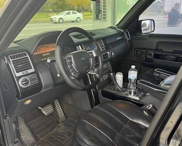 Чорний Ленд Ровер Рендж Ровер, об'ємом двигуна 5 л та пробігом 348 тис. км за 14700 $, фото 6 на Automoto.ua