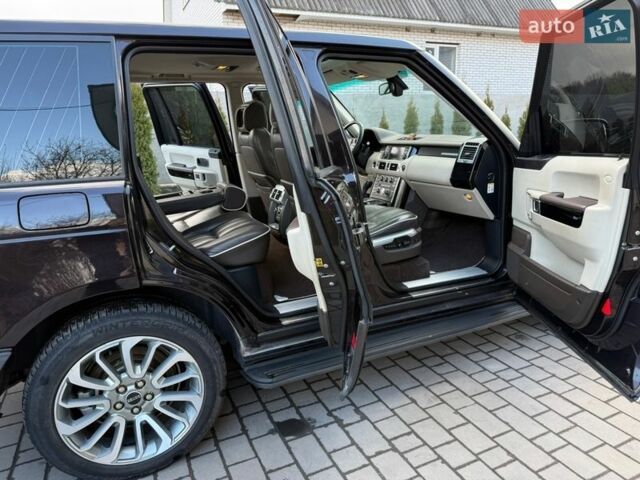 Чорний Ленд Ровер Рендж Ровер, об'ємом двигуна 3.63 л та пробігом 327 тис. км за 14900 $, фото 17 на Automoto.ua