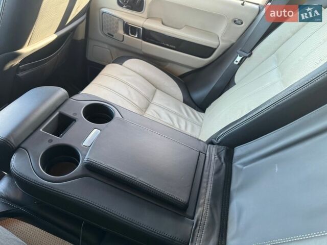 Чорний Ленд Ровер Рендж Ровер, об'ємом двигуна 5 л та пробігом 157 тис. км за 17999 $, фото 19 на Automoto.ua