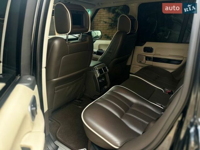 Чорний Ленд Ровер Рендж Ровер, об'ємом двигуна 5 л та пробігом 200 тис. км за 10999 $, фото 25 на Automoto.ua