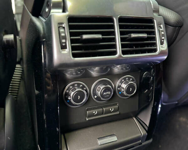 Черный Ленд Ровер Рендж Ровер, объемом двигателя 5 л и пробегом 194 тыс. км за 13690 $, фото 20 на Automoto.ua