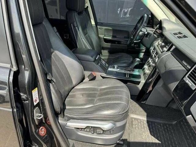 Черный Ленд Ровер Рендж Ровер, объемом двигателя 5 л и пробегом 156 тыс. км за 12500 $, фото 10 на Automoto.ua